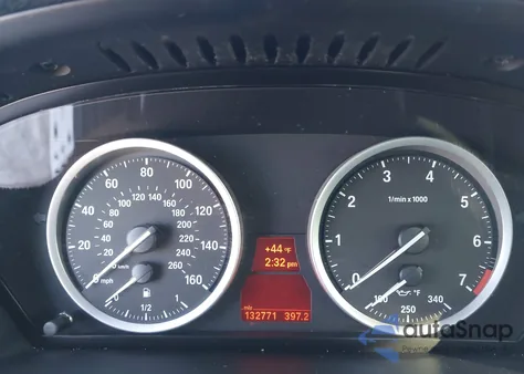 2011 BMW X6 xDrive50I z USA, uszkodzony, nr VIN 5UXFG8C55BLZ95290